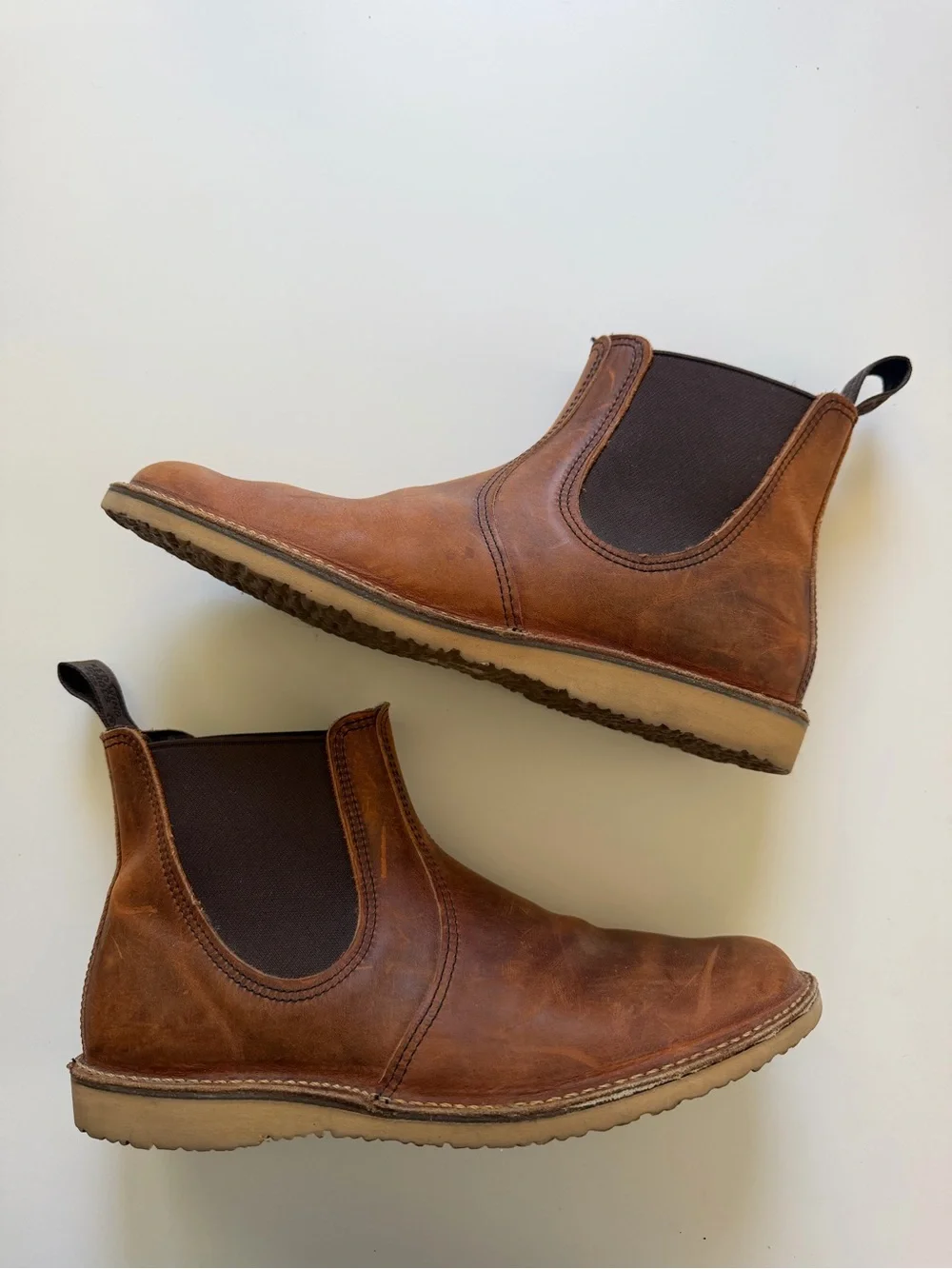 Red Wing Weekender Chelsea Boots - Brown Leather